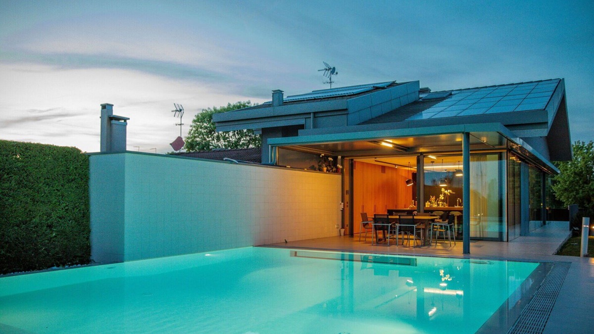 Arzergrande Villa | Private Villa with sauna, WIFI, private pool, A/C, hot tub, TV, patio, pets allowed, parking