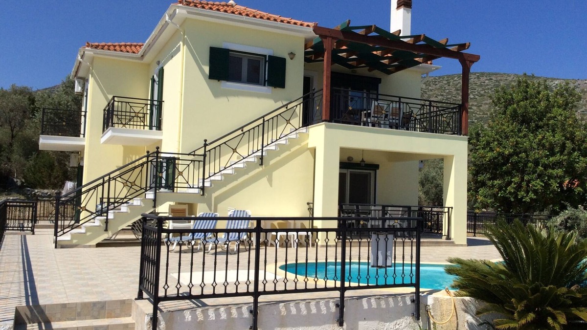 Psili Ammos Villa | Private villa with pool, seconds from sandy beach!