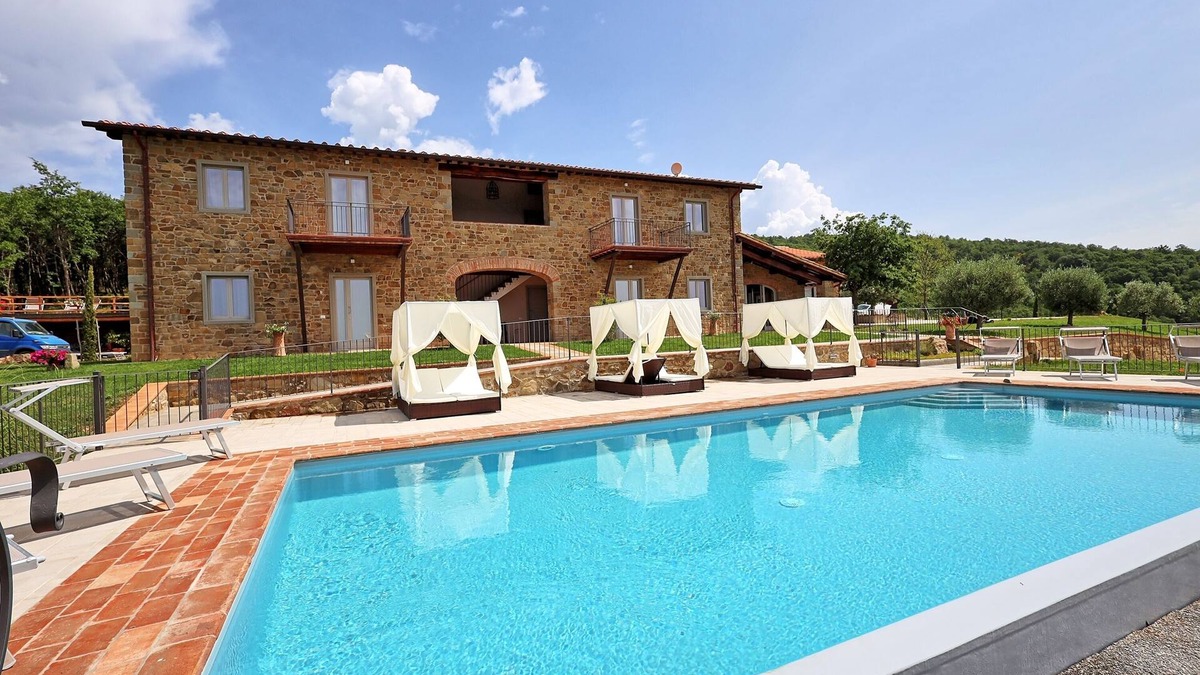 Bibbiena House | Private villa with private pool in a panoramic location for 20 people