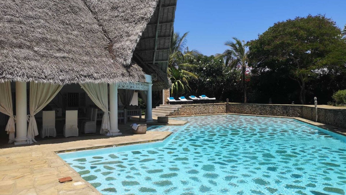 Malindi Marine National Park Villa | Private villa with swimming pool and tropical garden.