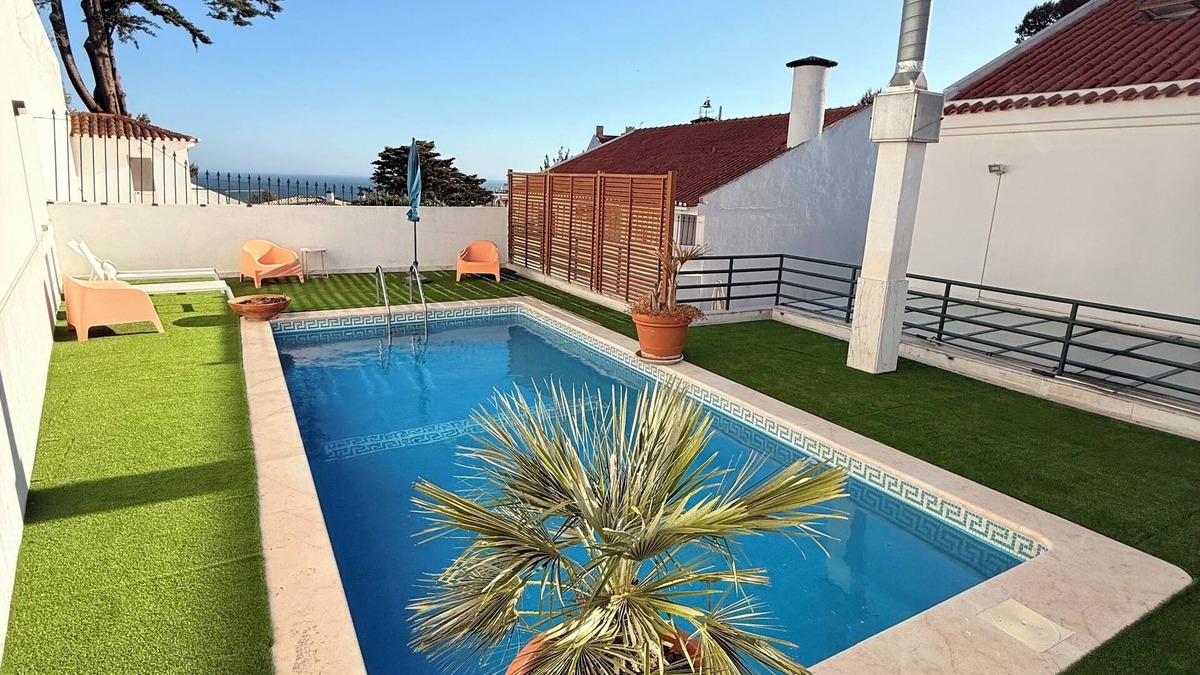 Cascais House | Private villa with swimming pool, bbq and outside area 5 min away from the beach