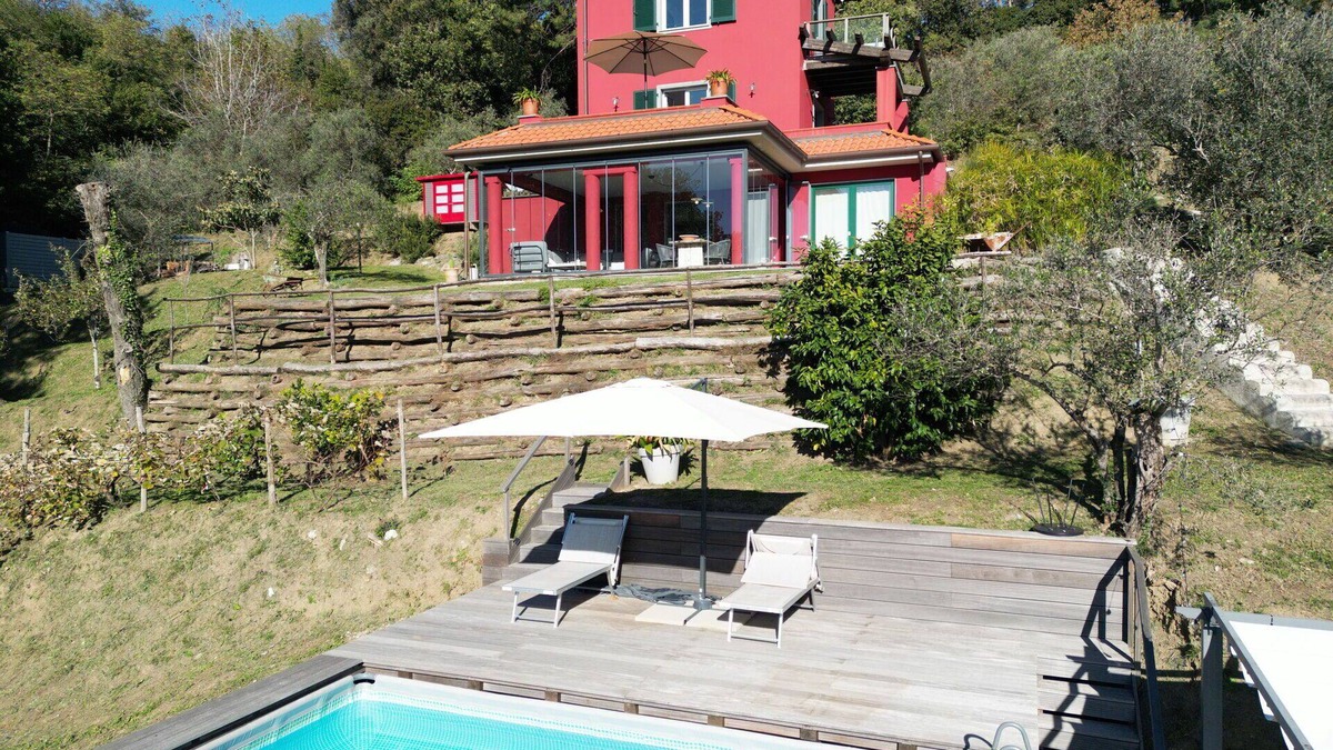 Fosdinovo Villa | Private Villa with WIFI, private pool, TV, patio, panoramic view, parking, close to La Spezia