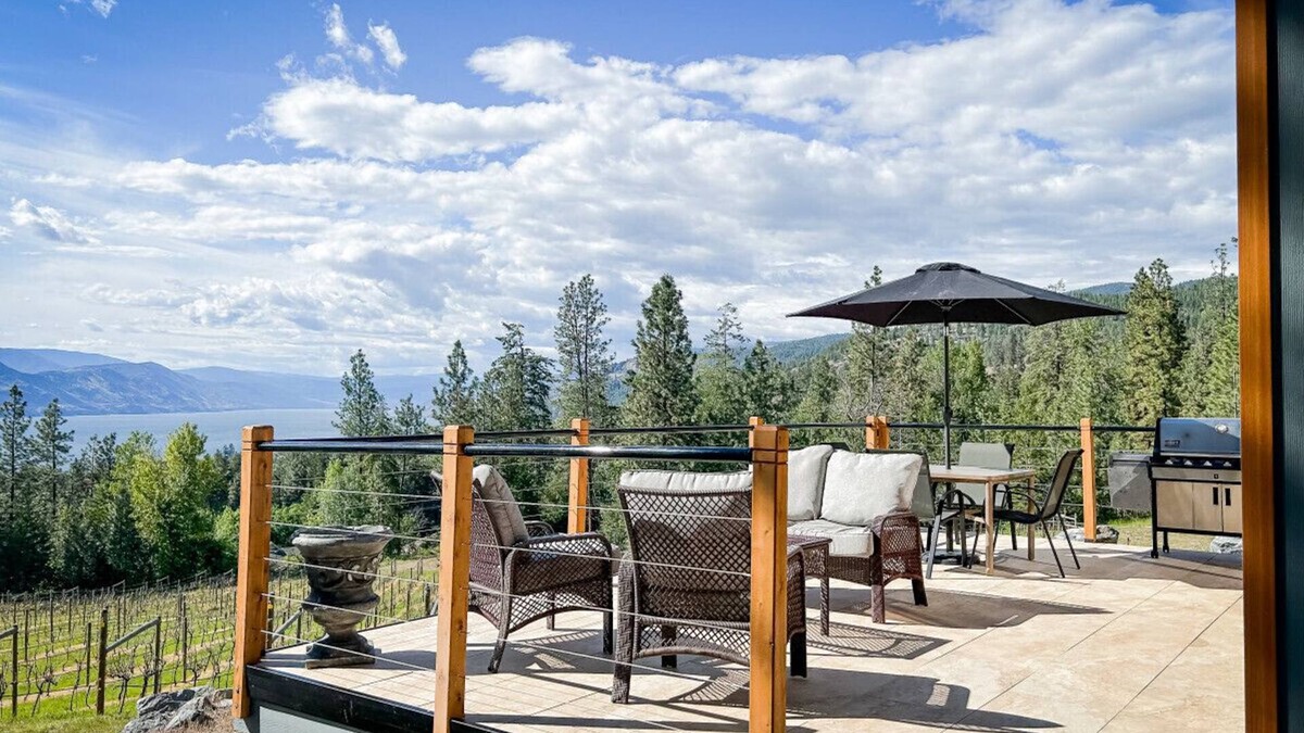 Okanagan-Similkameen Apartment | Private Vineyard Home with Lake View