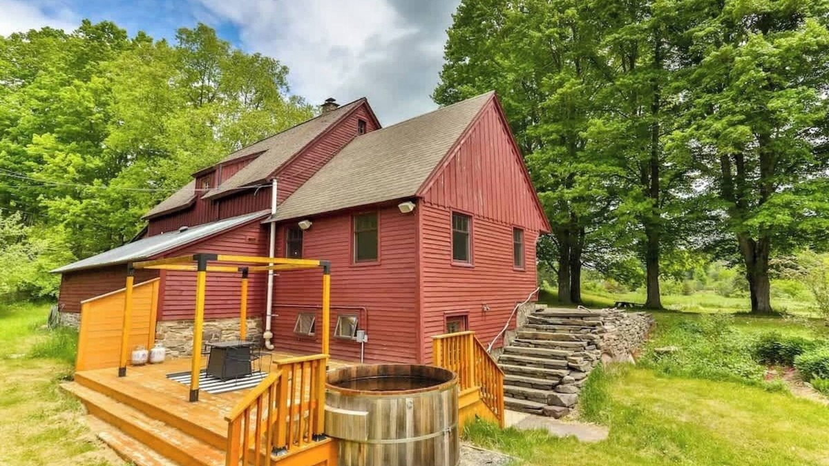 Gilboa House | Private Woodland Retreat with Cedar Hot Tub & Mt View