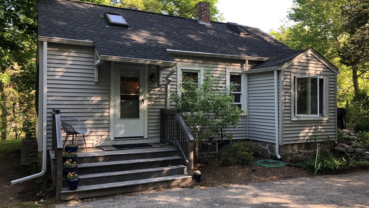 Westerly Cottage | Privately Located Beach Cottage Getaway