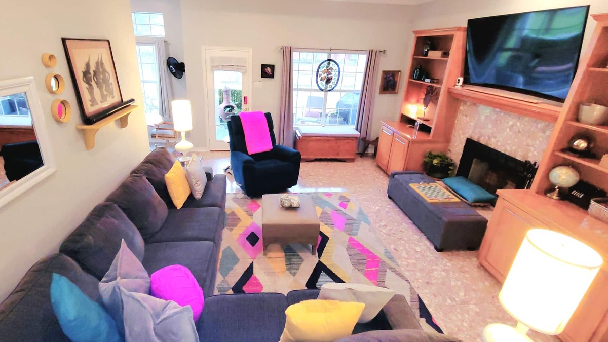 Woodway House | ★Private★Quiet★10 Min to BU/Magnolia★Veteran Owned★