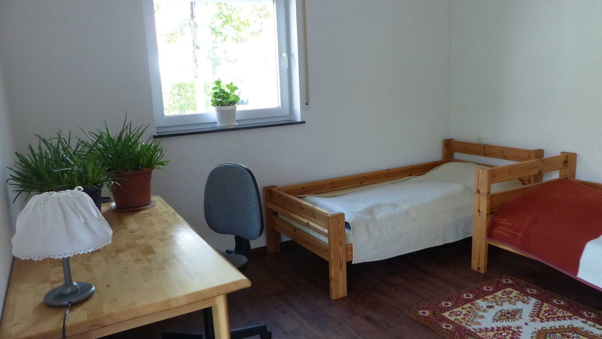 Munzingen Apartment | Privatzimmer 3 - Guesthouse Privatzimmer in Freiburg im Breisgau