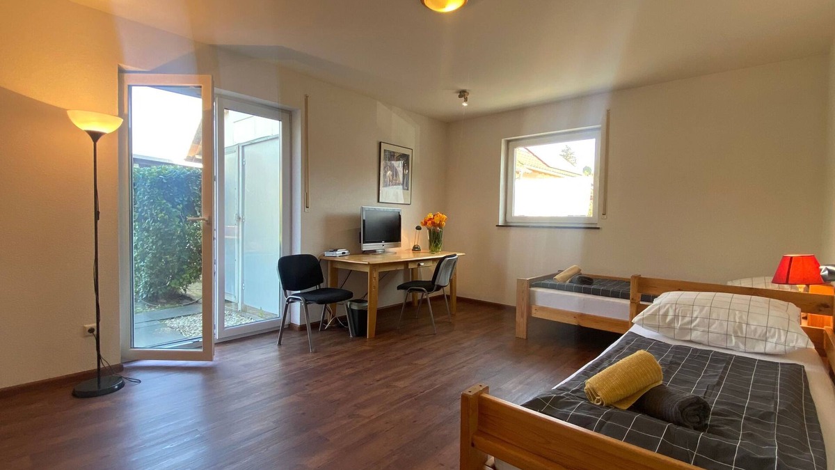 Munzingen Apartment | Privatzimmer 1 - Gasthaus Privatzimmer in Freiburg im Breisgau