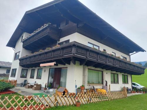 Abtenau House | Privatzimmer Pendl