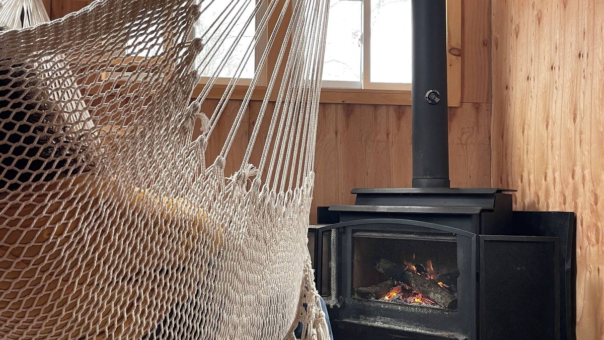 Apsley Cabin | Privtate cabin-wooded trails, 5 minutes to Loon Call Lake! Pets welcome!