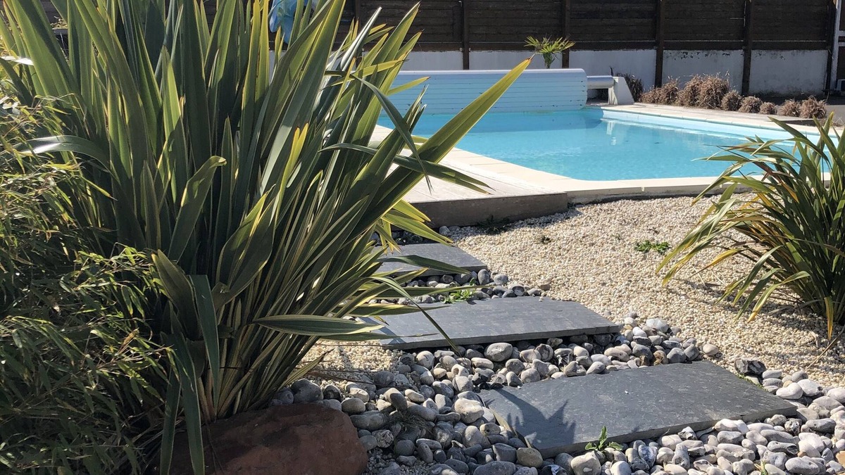 Vertou House | Proche Helfest, 15 mn Clisson, Grande Maison, Piscine