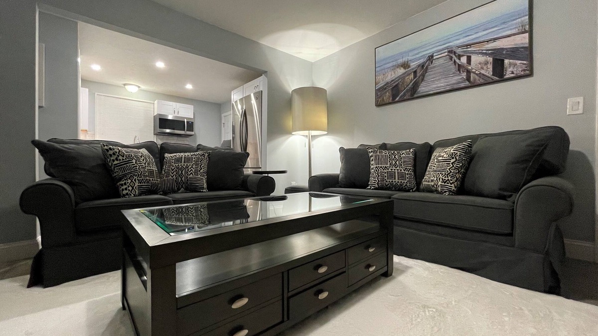 Worcester Apartment | Professional 2BD Condo close to Hospitals| HBHS