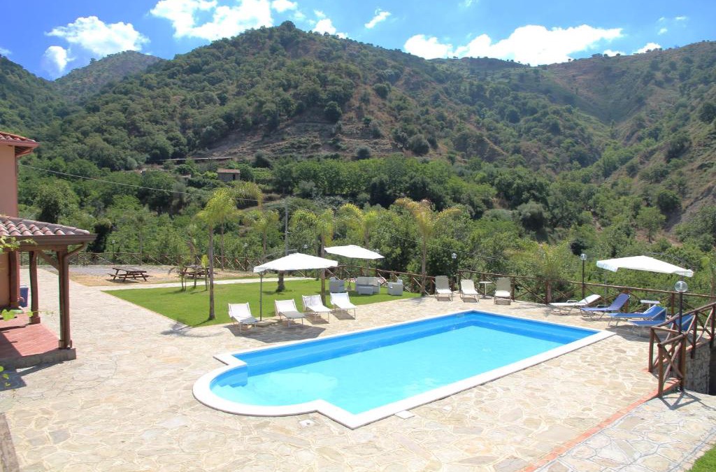 Motta Camastra House | Profetina Village