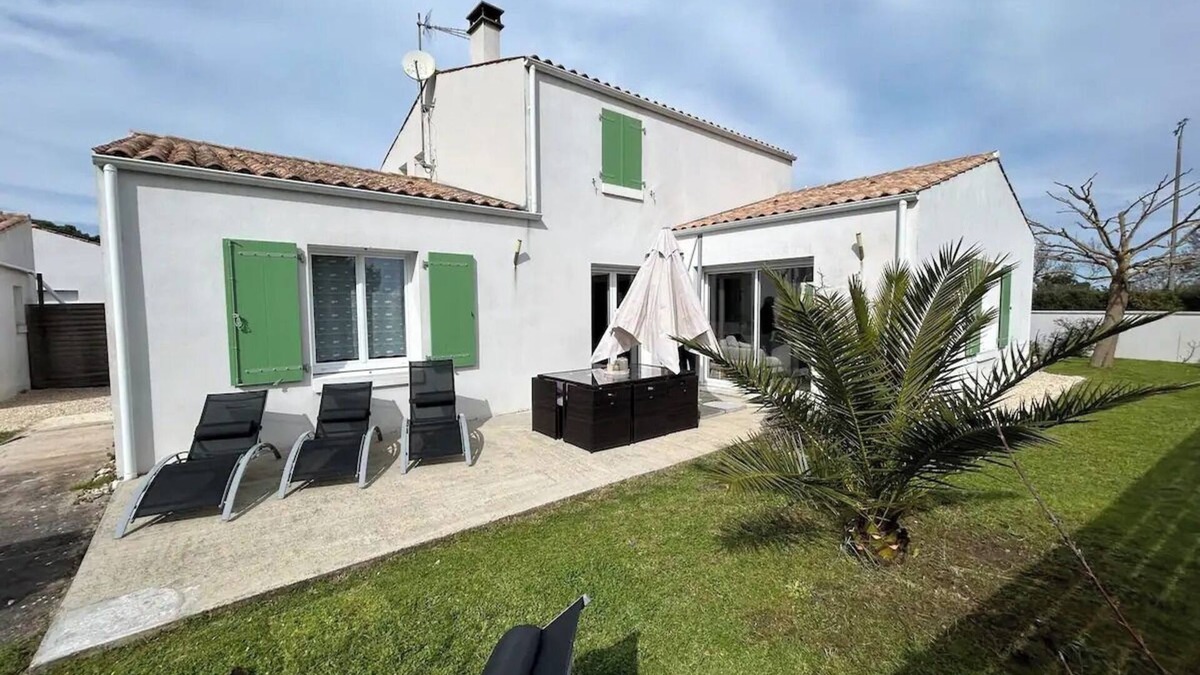 Cheray House | Profitez en Famille de Cette Agréable Maison de 2009