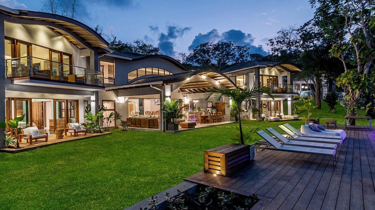 Ocho Rios Villa | Promiseas Villa - One of the Most Luxurious Villas in Prospect St. Mary, Jamaica