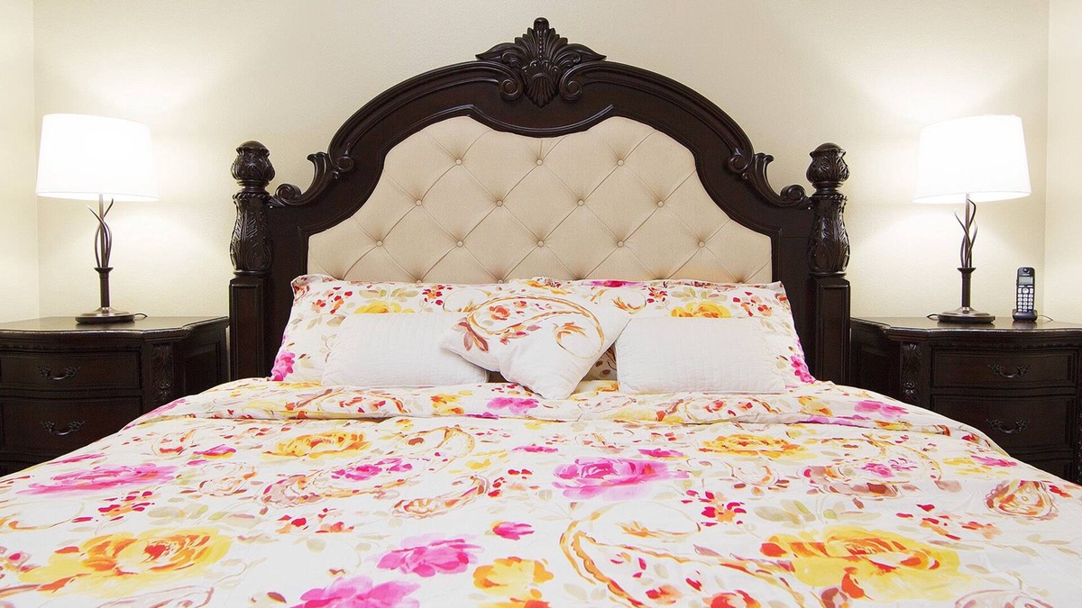 West Covina House | PROMO 15% WEEKLY AND 30% MONTHLY DISCOUNTnSuper Convenience Cozy 3BE/2.5BA