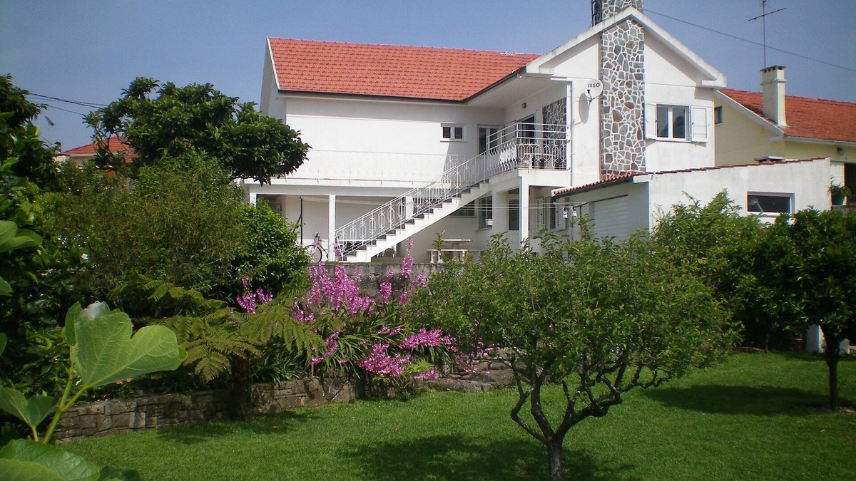 Marinhas Villa | Promotion; Charming villa in the heart of a typical and picturesque village in Esposen