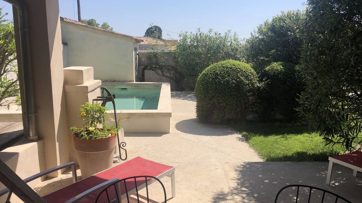 Vacqueyras Cottage | Promotion Gite "Le Cabanon" 2 to 4 persons