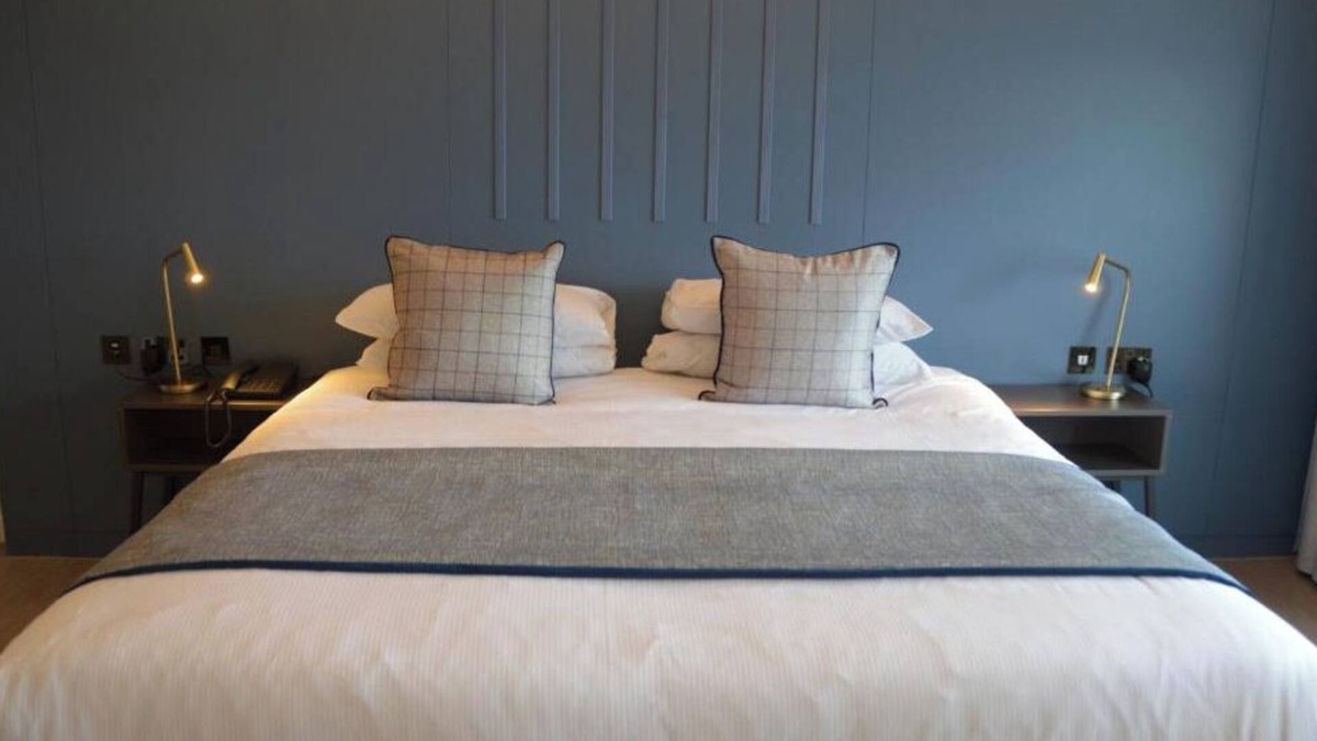 Dalmuir Apartment | Property near Golden Jubilee