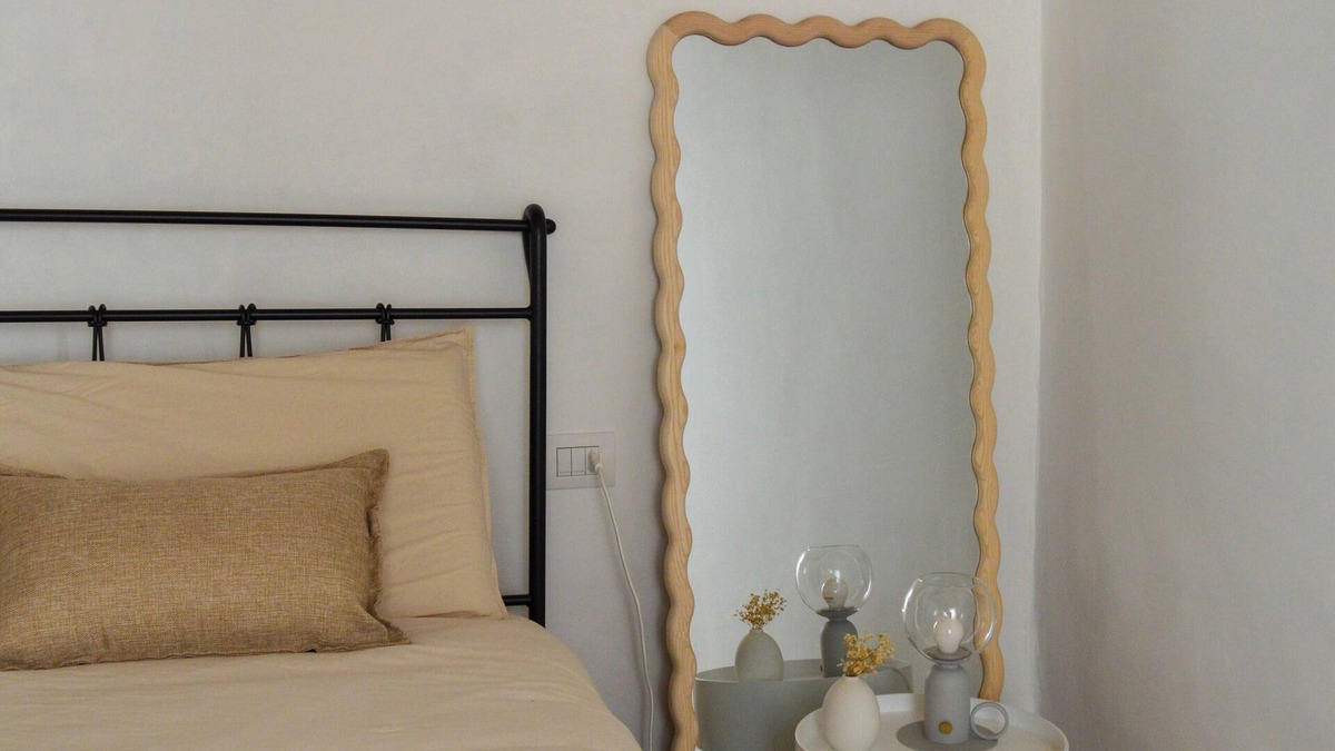 Cison di Valmarino House | Prosecco Escape: Elegant Room in Cison