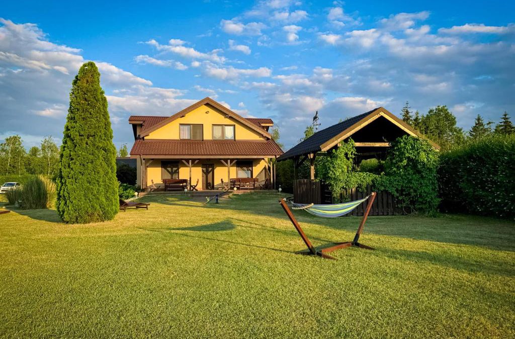 Powidz House | Prosportówek - Powidz - Dom Bliźniak nad Jeziorem z Dużym Ogrodem