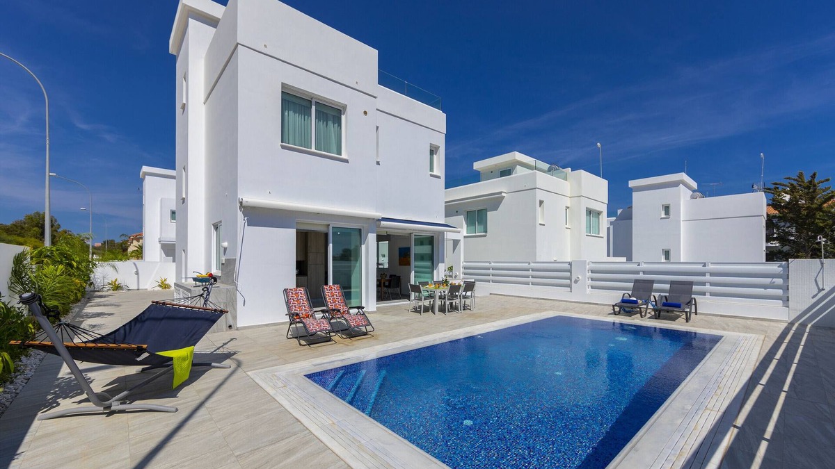 Protaras Villa | Protaras Villa Araella Near The Centre