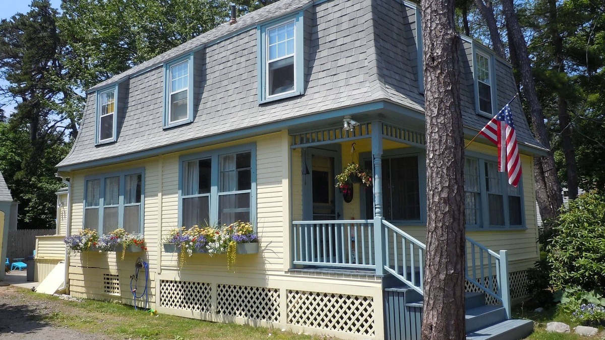 Scarborough House | Prouts Neck, Steps to the Beach