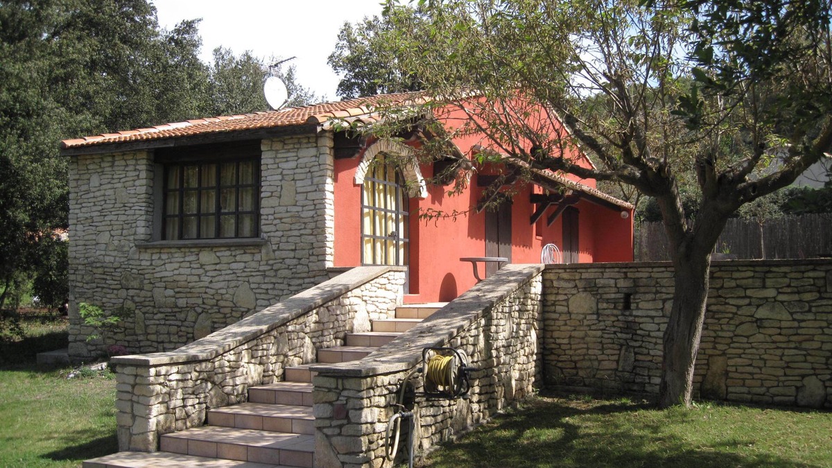 Cabries House | Provencal house sleeps 4, airconditionned, exclusive pool near Aix-en-Provence