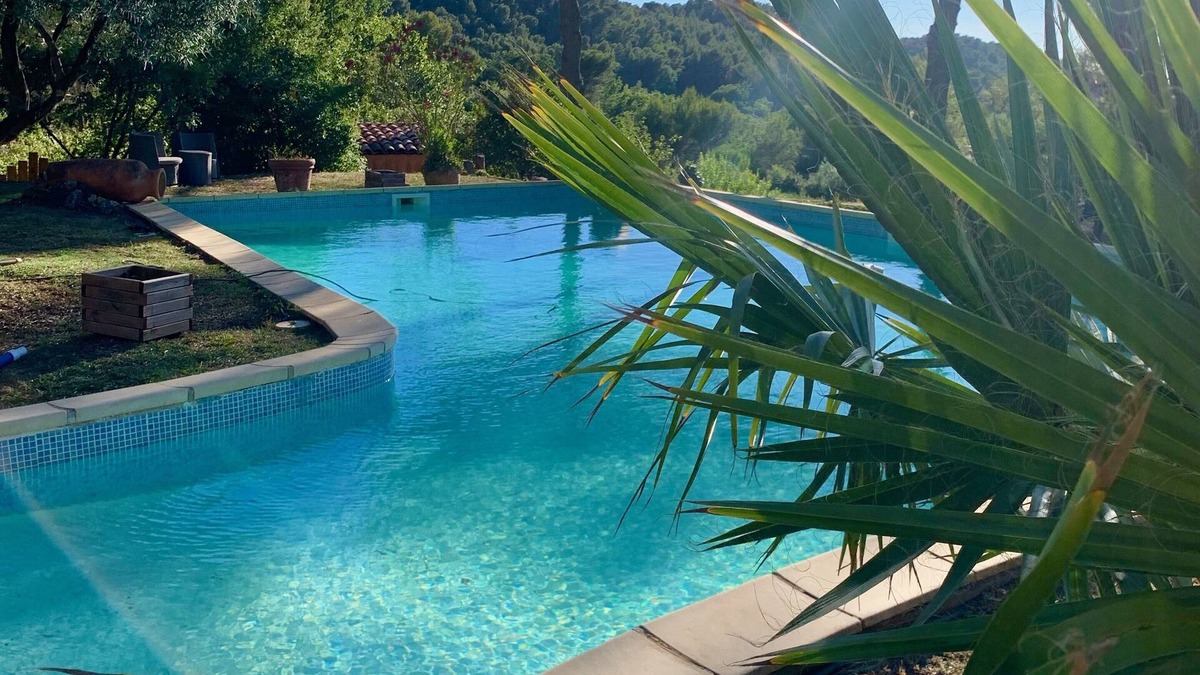 Mimet House | Provencal manor house & large pool,15 min from Aix-en-Provence, 20 min from sea