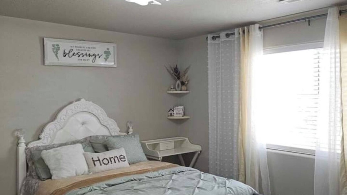 Pasco House | providing spare luxury rooms for rent
