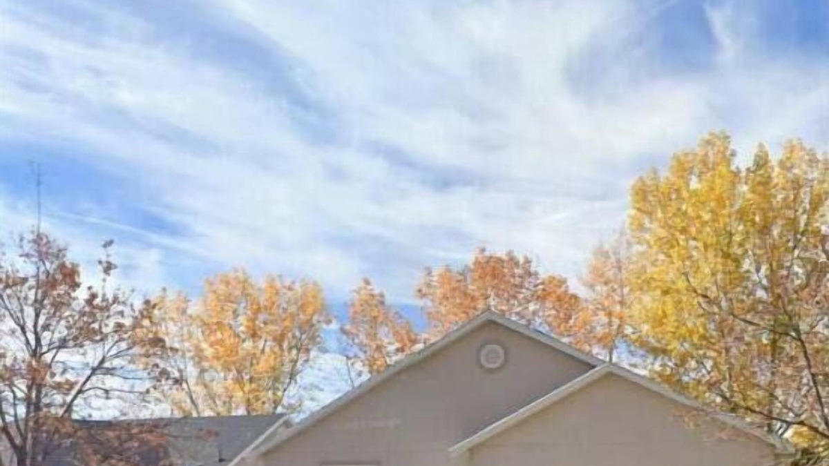 Provo House | Provo Home - self-contained 2 bedroom 2 bathroom upper unit