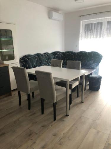 Tarnow Apartment | Przy wiadukcie