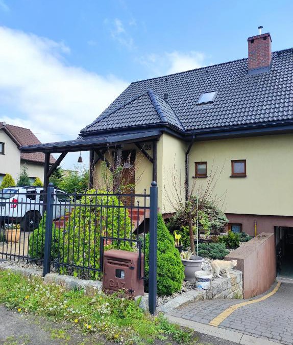 Tarnowskie Gory House | Przyjazny Domek