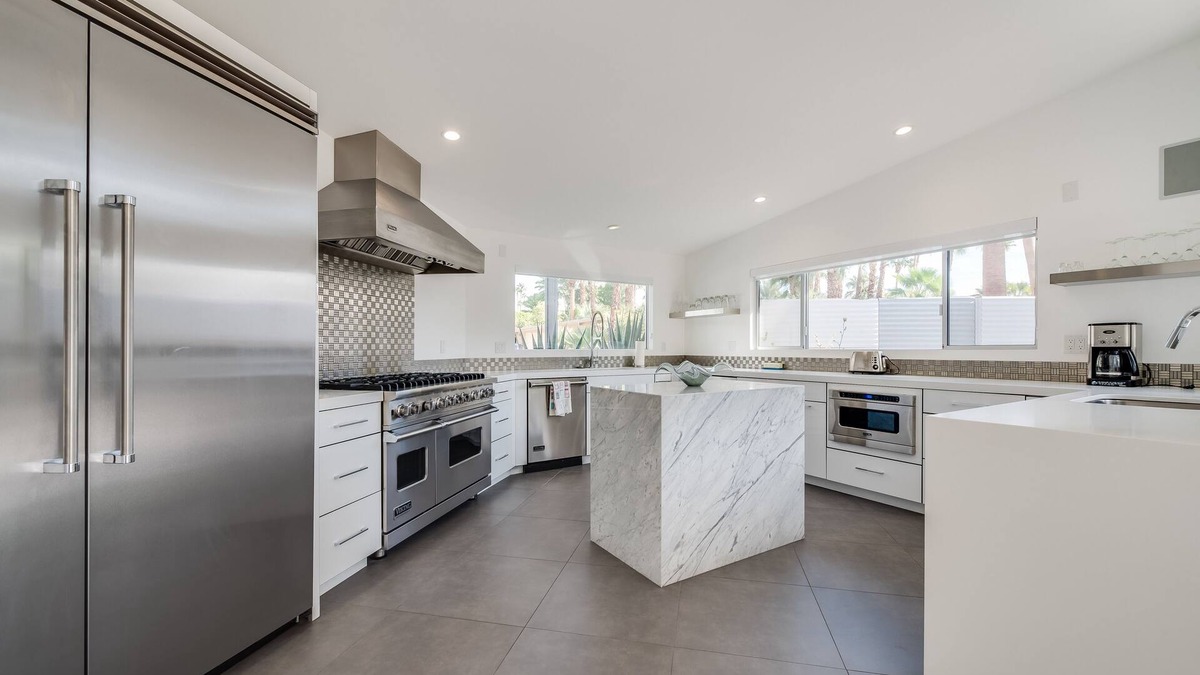 Palm Springs House | PS Sparkle: The Dreamy Palm Springs Life Shines at This Mid-Century Stunner!
