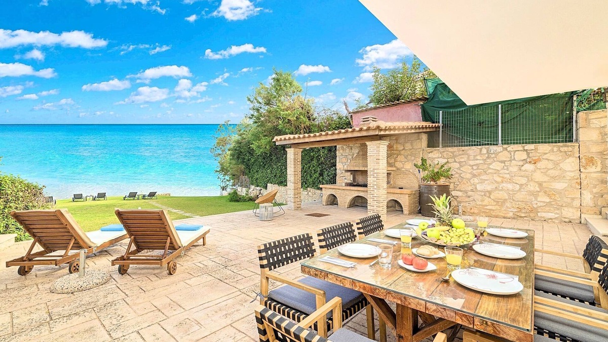 Psarou Villa | Psarou Beach House - Four Bedroom Villa, Sleeps 8