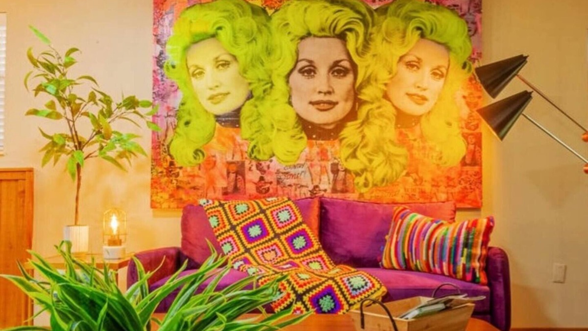 Caton House | PSYCHEDELIC @ DOLLYS DRIVE * Wifi Grill Woods Mtns