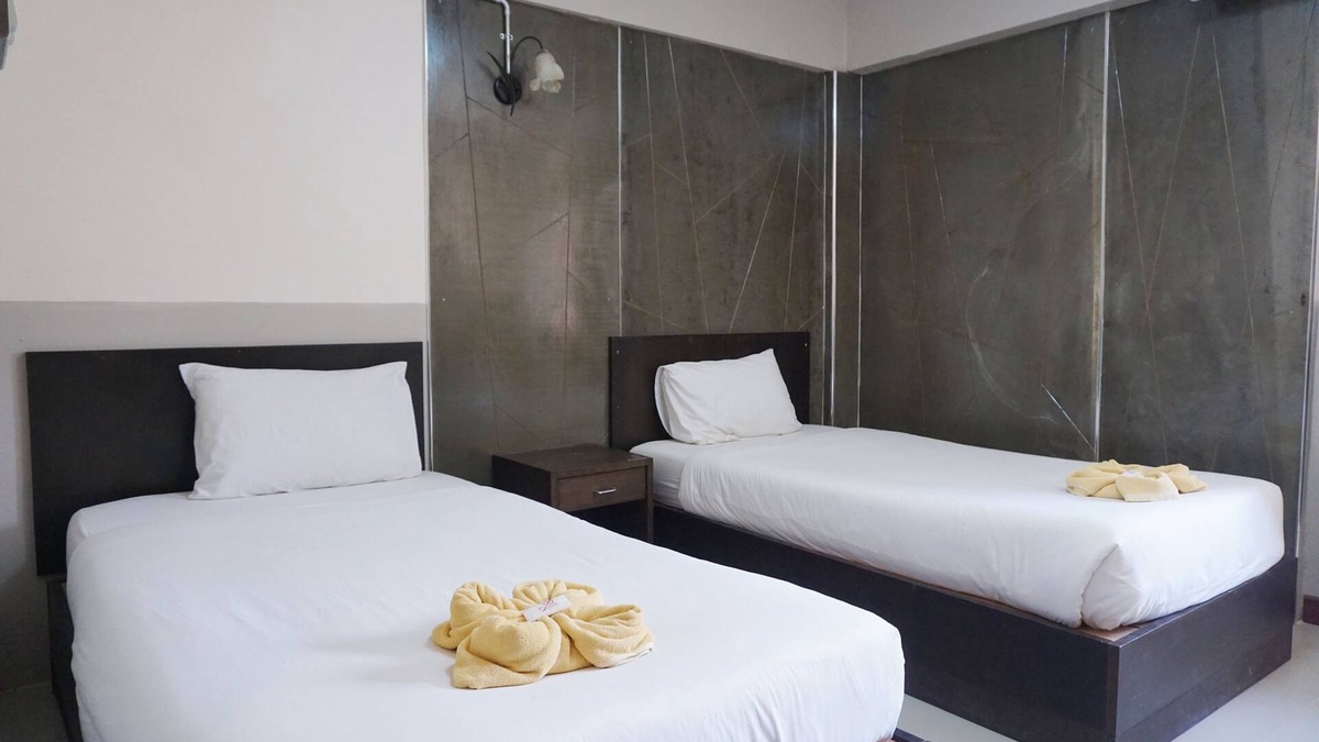 Hua Wiang Hotel | Puangpech Hotel