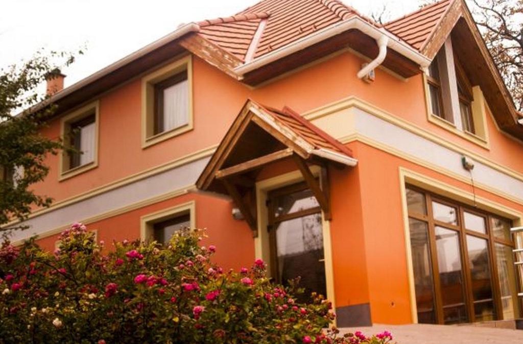 Csakvar Bed & Breakfast | Publo Étterem és Panzió
