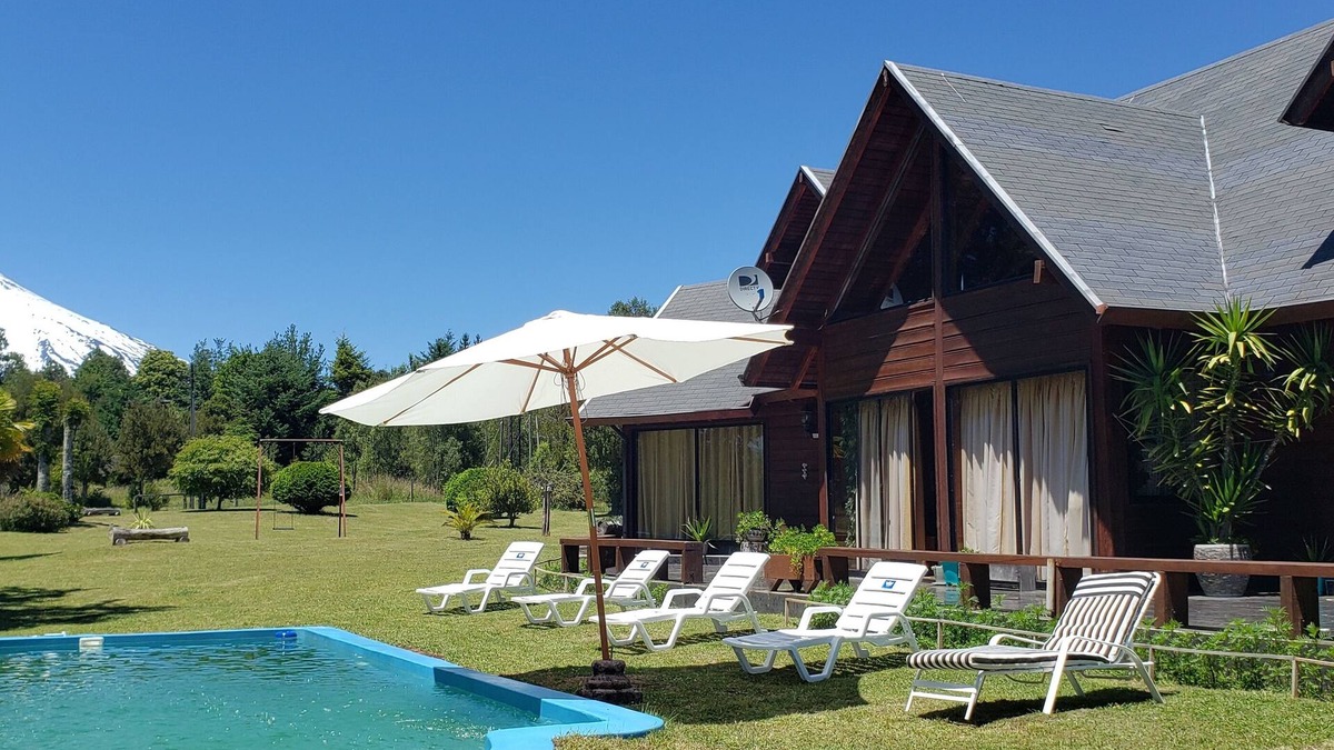Molco Ski Chalet | Pucon Chile, Los Arrayanes Park & Events Room. Large Chalet for 15 countries
