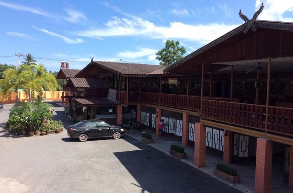 Damnoen Saduak Hotel | PuengLuang Hotel