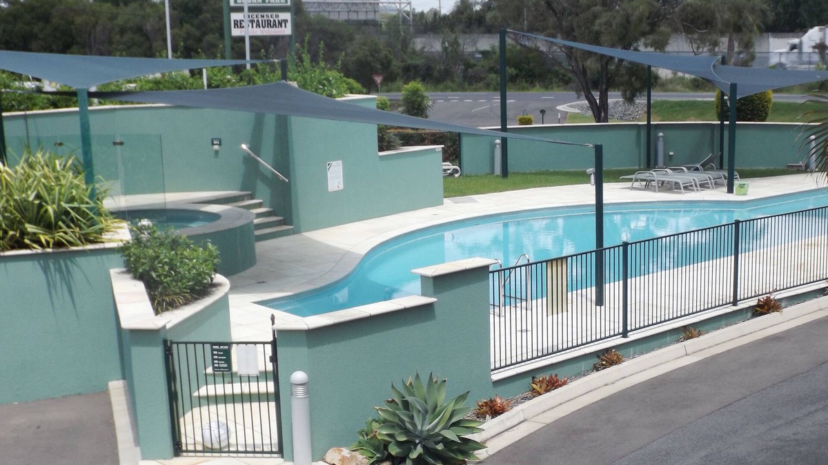 Loganholme Hotel | Puffers Inn Logan Motel