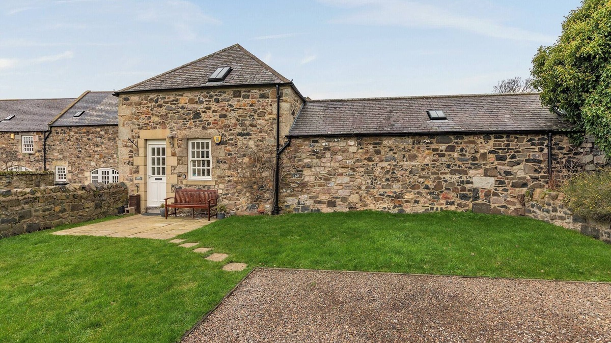 Bamburgh Cottage | Puffin Cottage - UK42131