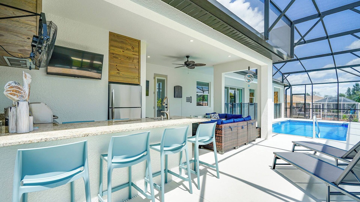 Charlotte Park House | Punta Gorda Paradise: Pool & Outdoor Kitchen!