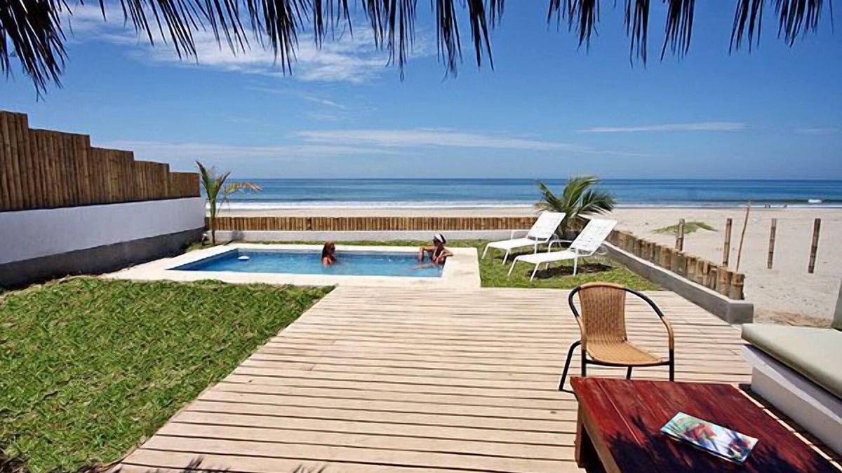 Los Organos House | Puntapalmeras House