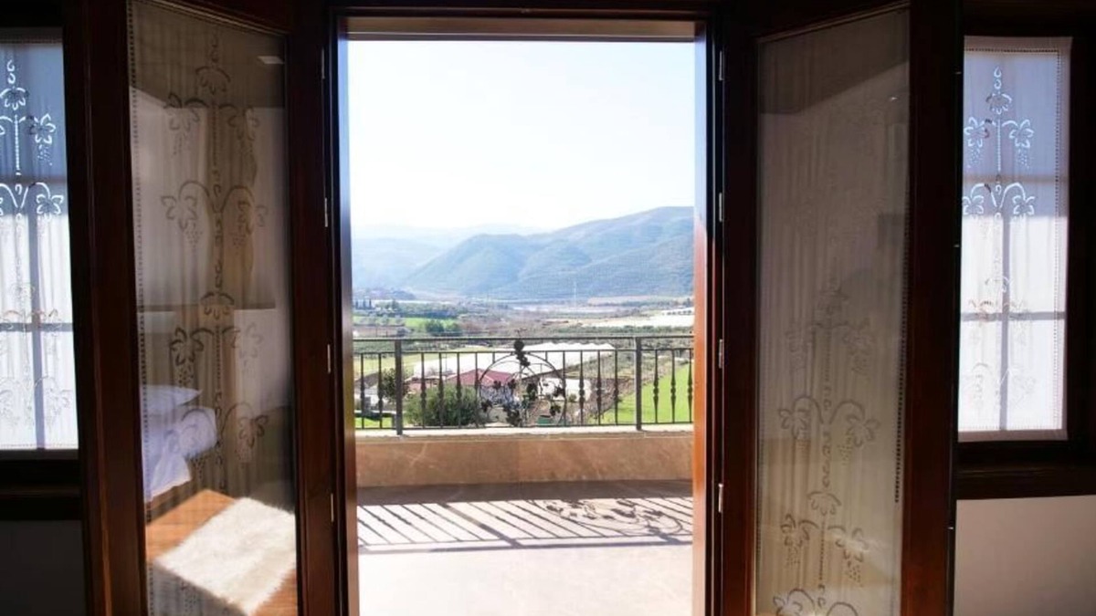 Albania Hotel | Pupa Winery Serene Stay