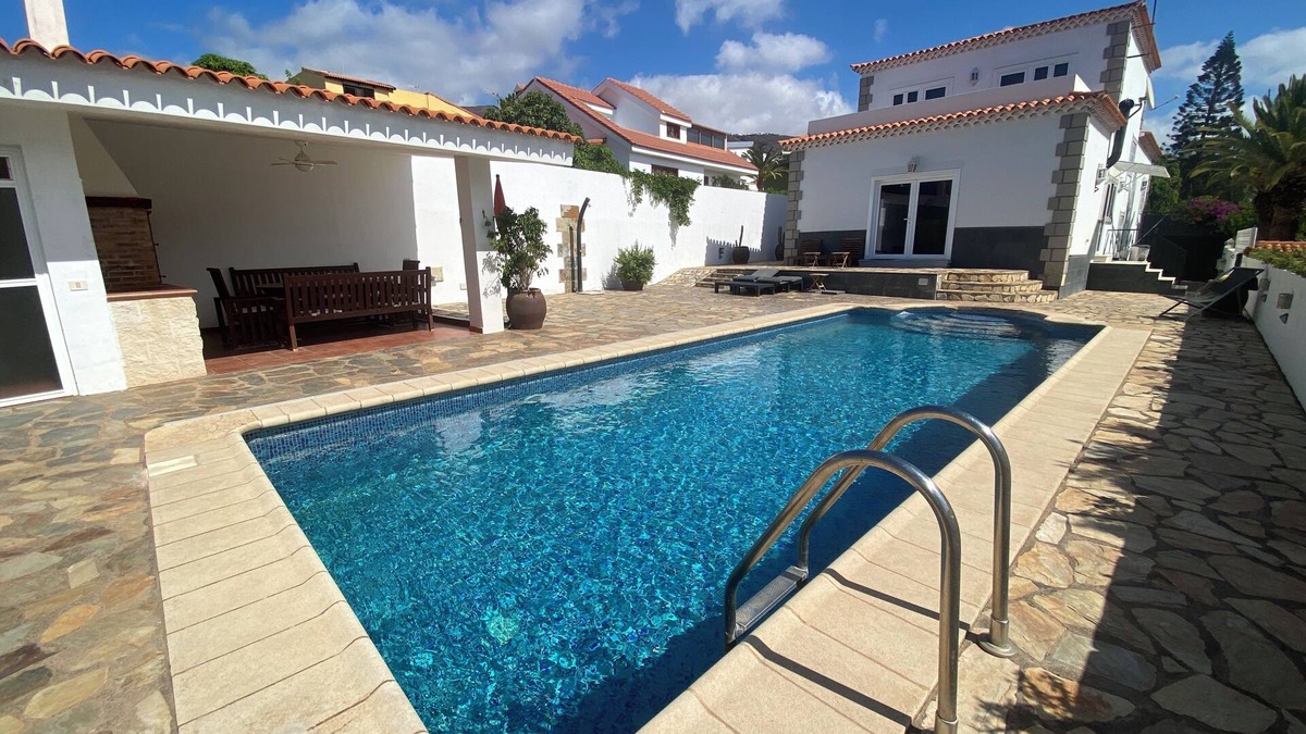 Candelaria House | Pura Vida, Casa con Preciosas Vistas una Piscina Maravillosa Ubicación Perfecta