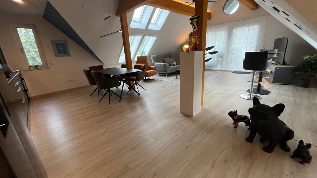 Sudstadt Apartment | PURE LUXURY. Exquisite and quiet apartment in southern Nuremberg