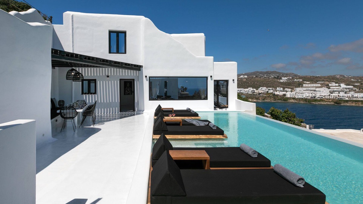 Paraga Villa | Pure luxury villa close to Nammos to cater even the most demanding travellers