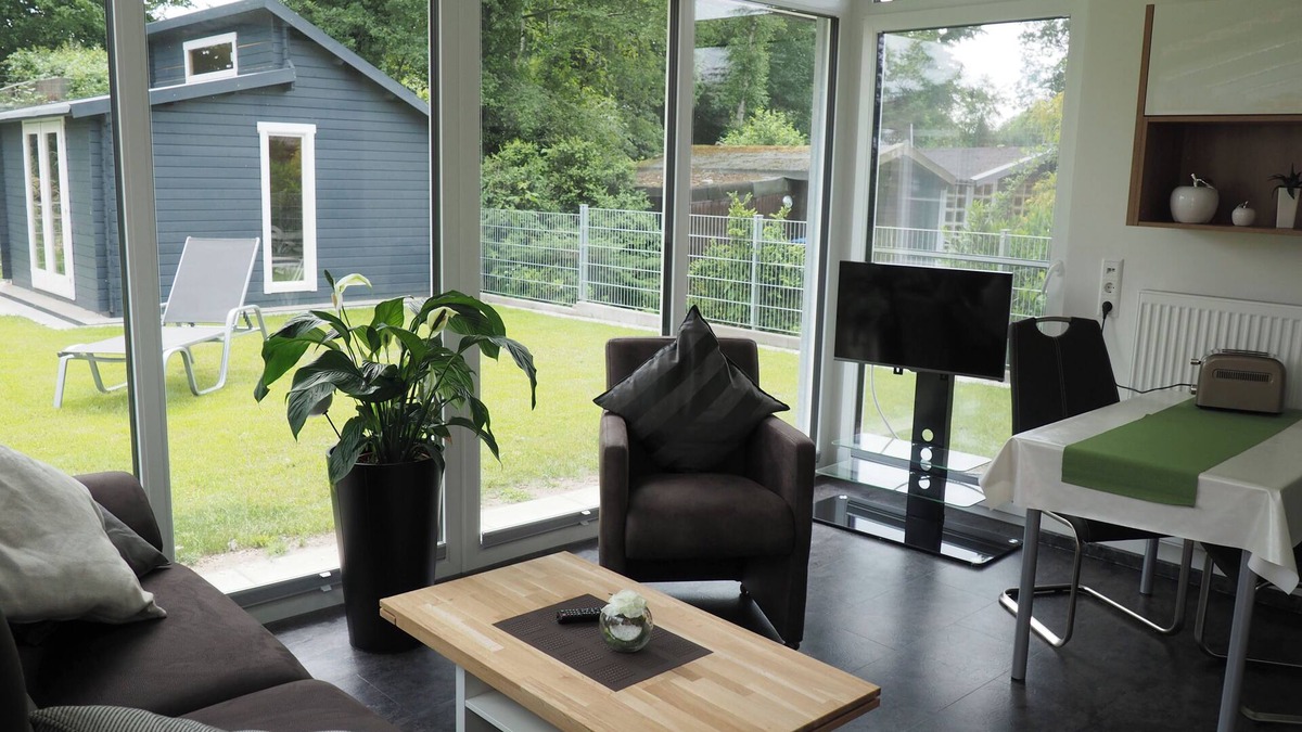 Haddorfer Seen Apartment | "Pure relaxation in the birch grove: your retreat in nature!"