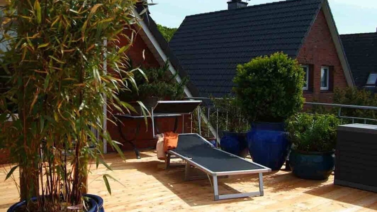 Rodemis Apartment | Pure relaxation on the large roof terrace 42 sqm - beach chair - fantastic view